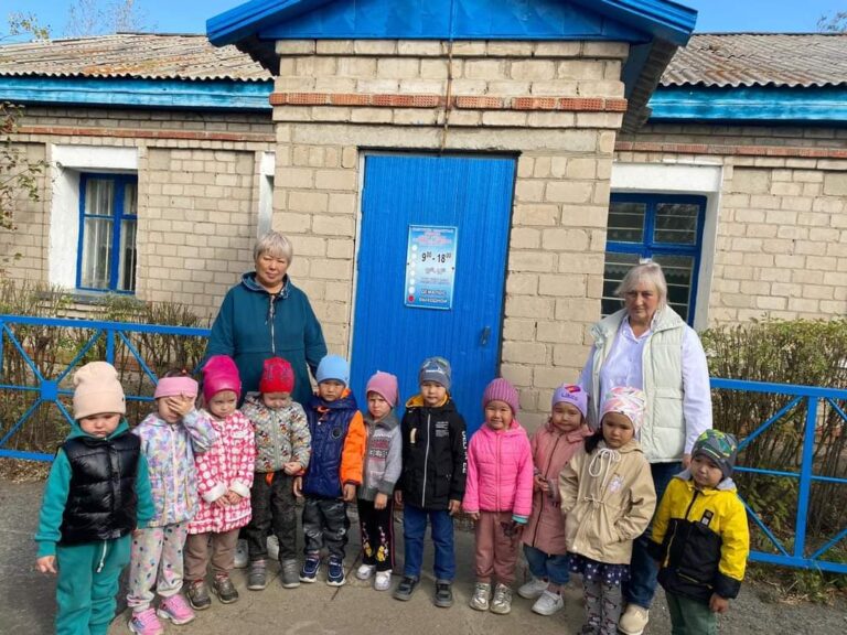 Кітапханаға саяхат