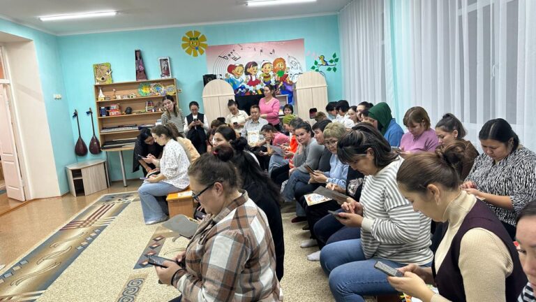 31.10.25 ж. өткізілген Ата- аналар жиналысында  ваучерлік жүйе жұмыстары туралы түсіндірілді